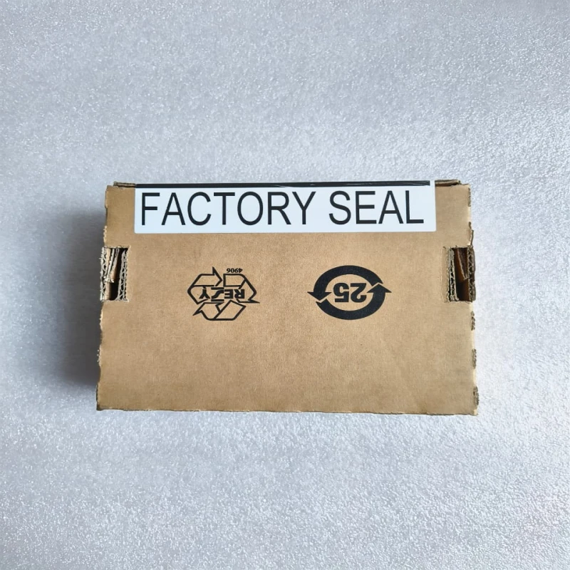 Allen-Bradley 1746-OB16 SLC 500 16-Point 24V DC Source Output Module thumbnail 7007